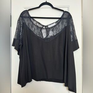 Whitespaces Black Lace Trim  Boxy Blouse (3X)